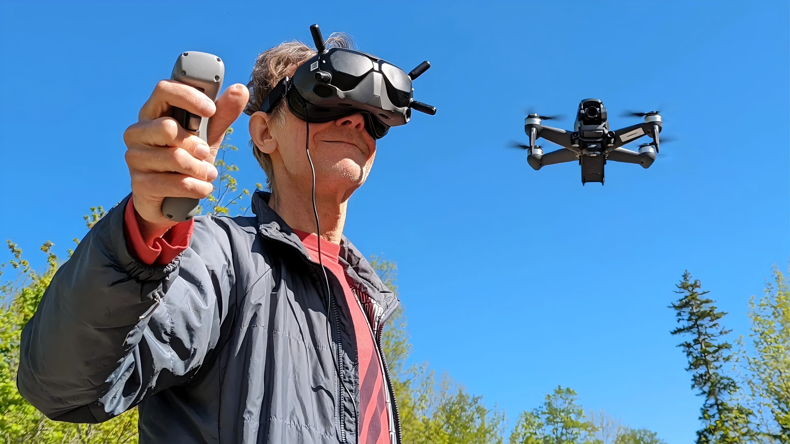 Milliseconden zijn belangrijk: hoe FPV-gespecialiseerde optica de latentie minimaliseert en snelle beelden verscherpt